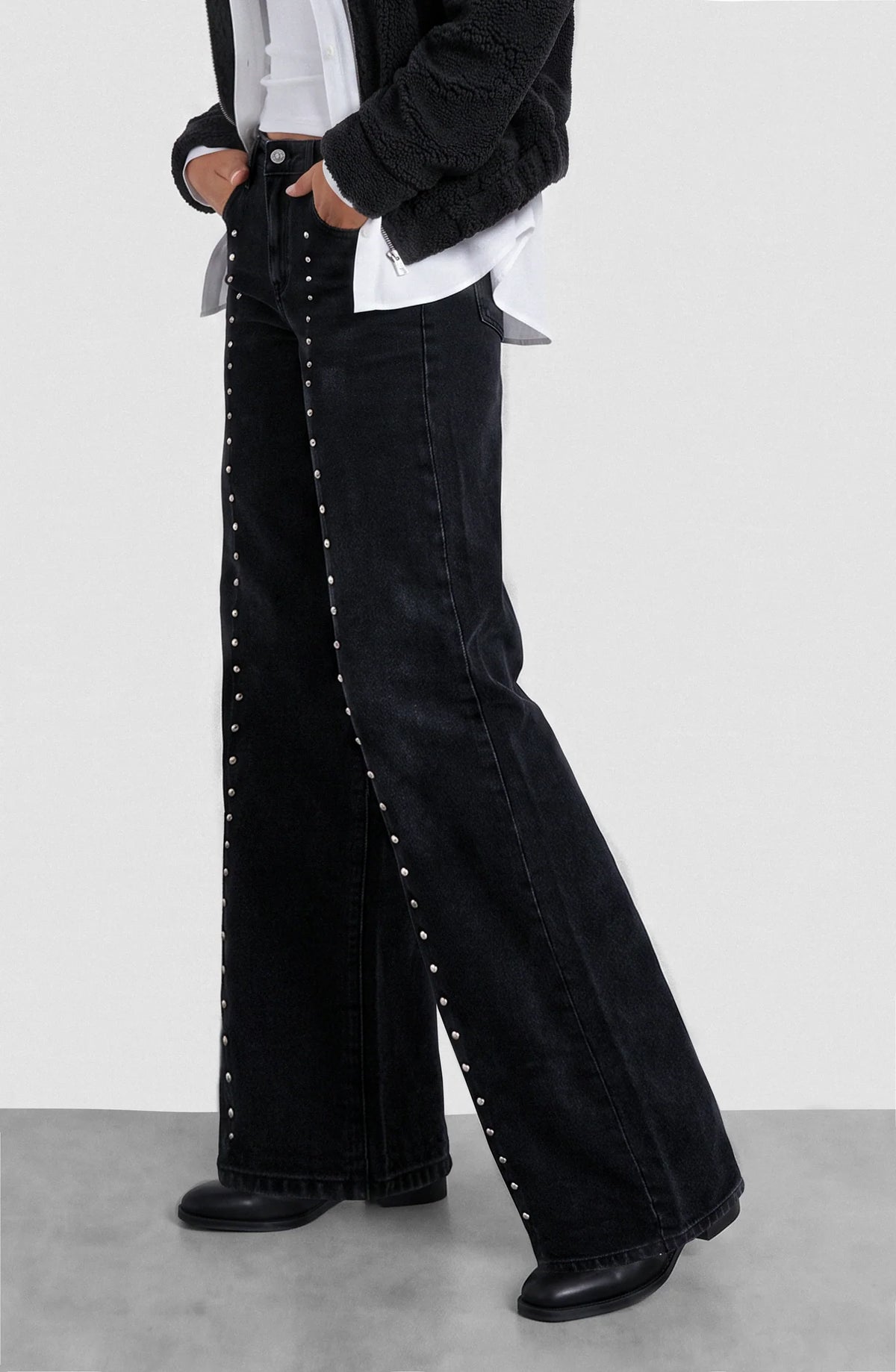 Pantalón Mujer Cortes Tachas Estrellas Grey