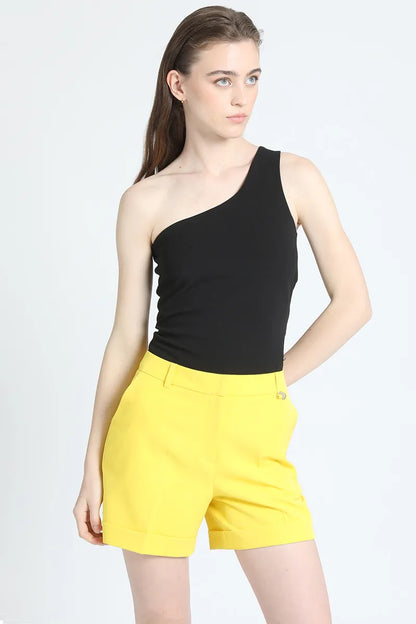 Short Mujer con bastilla Amarillo