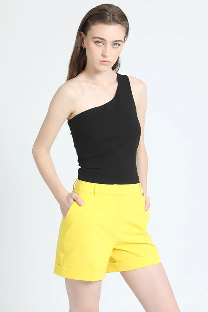 Short Mujer con bastilla Amarillo