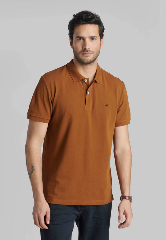 polera-hombre-pique-básica-caramel