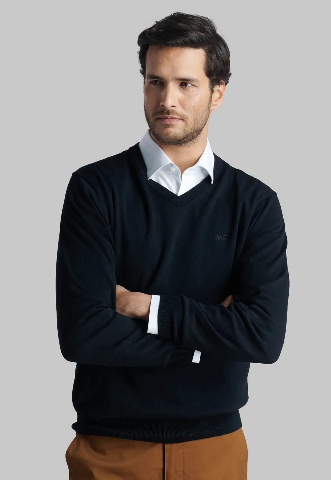 sweater-hombre-v-neck-solido-black
