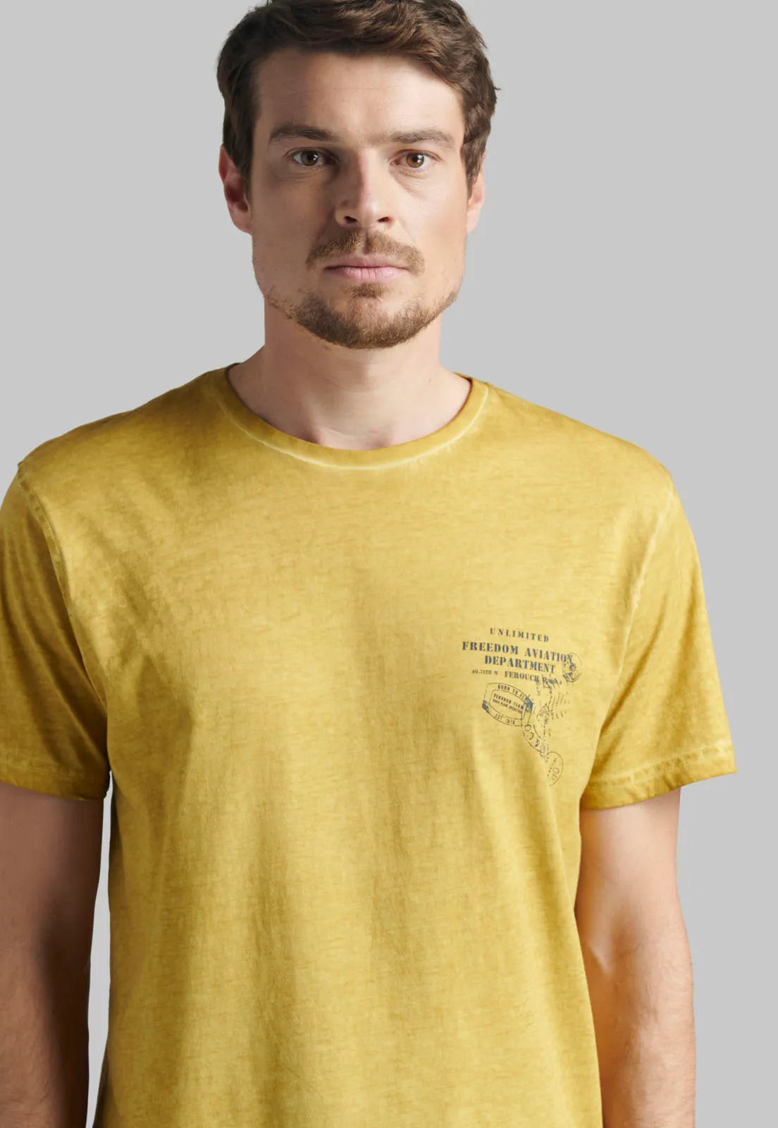 polera-hombre-new-york-mustard-