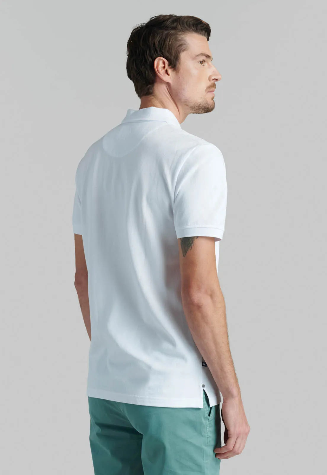 polera-hombre-pique-básica-white