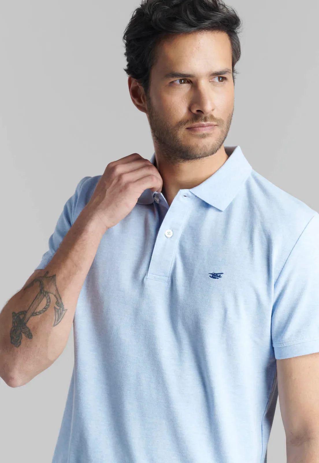 polera-hombre-pique-básica-sky-melange