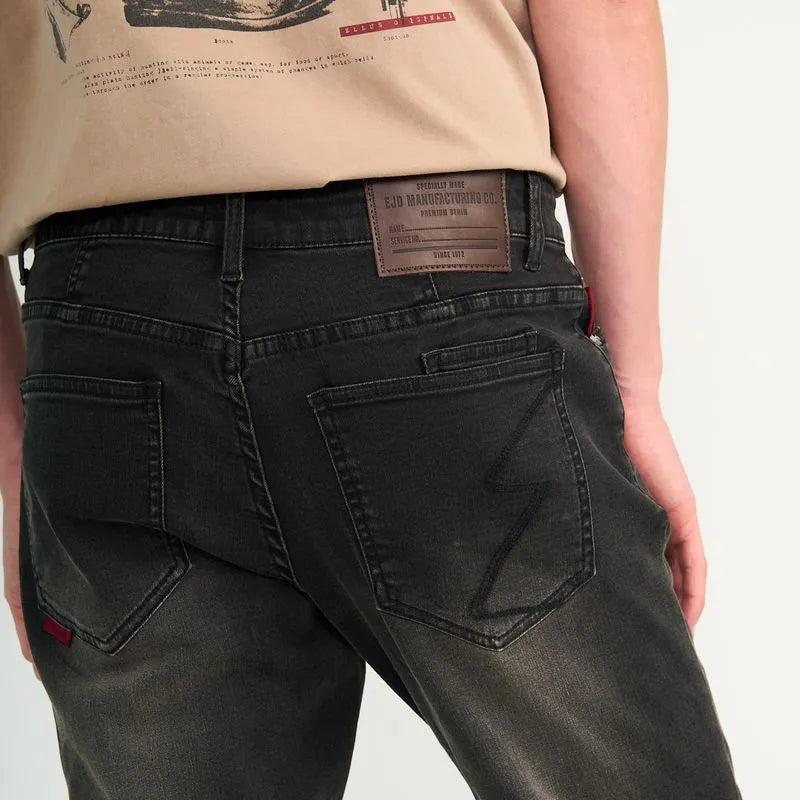 Jeans Hombre Slim Bordado Negro Oil Ring