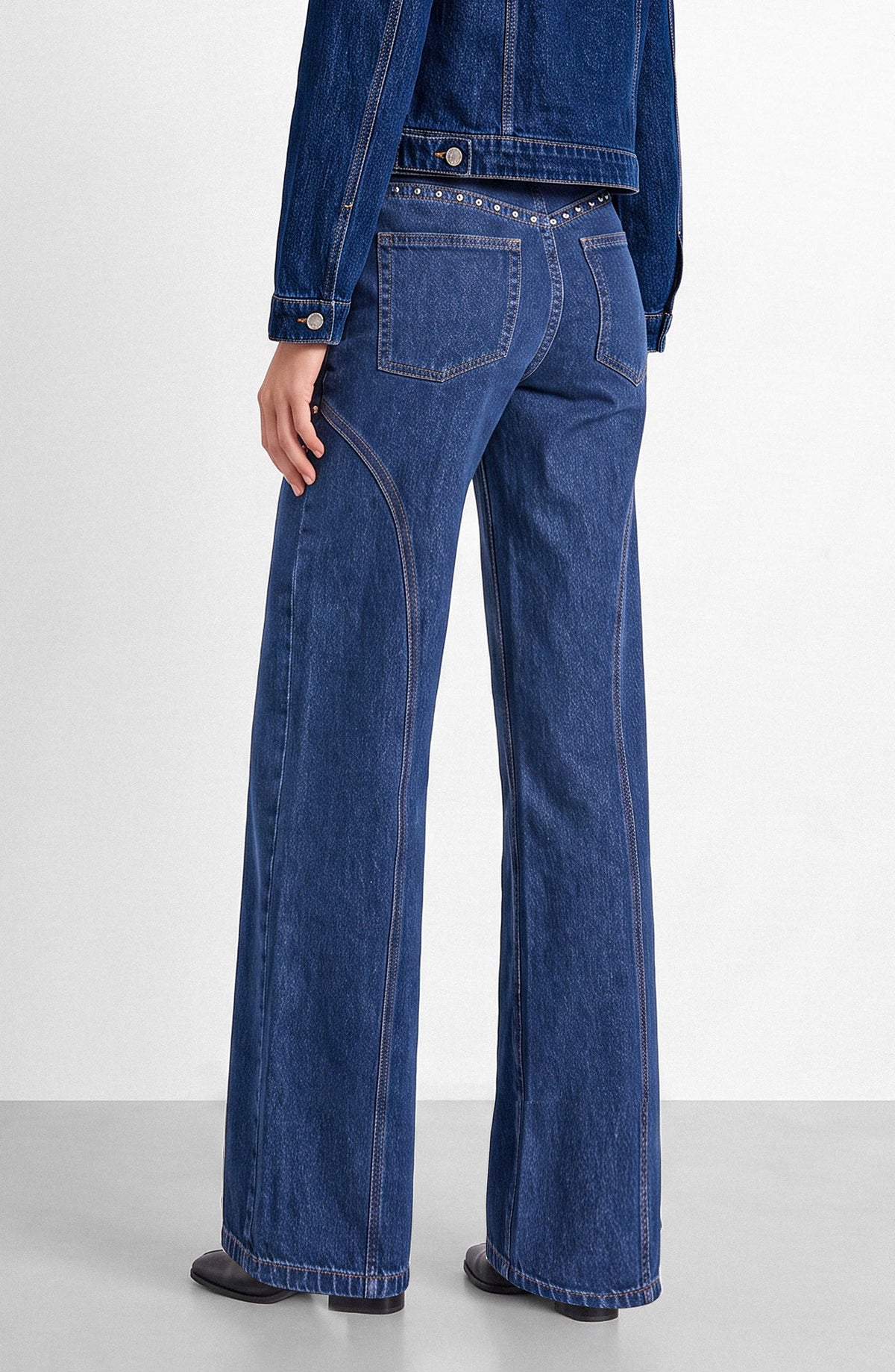 Pantalón Mujer Cortes Tachas Blue