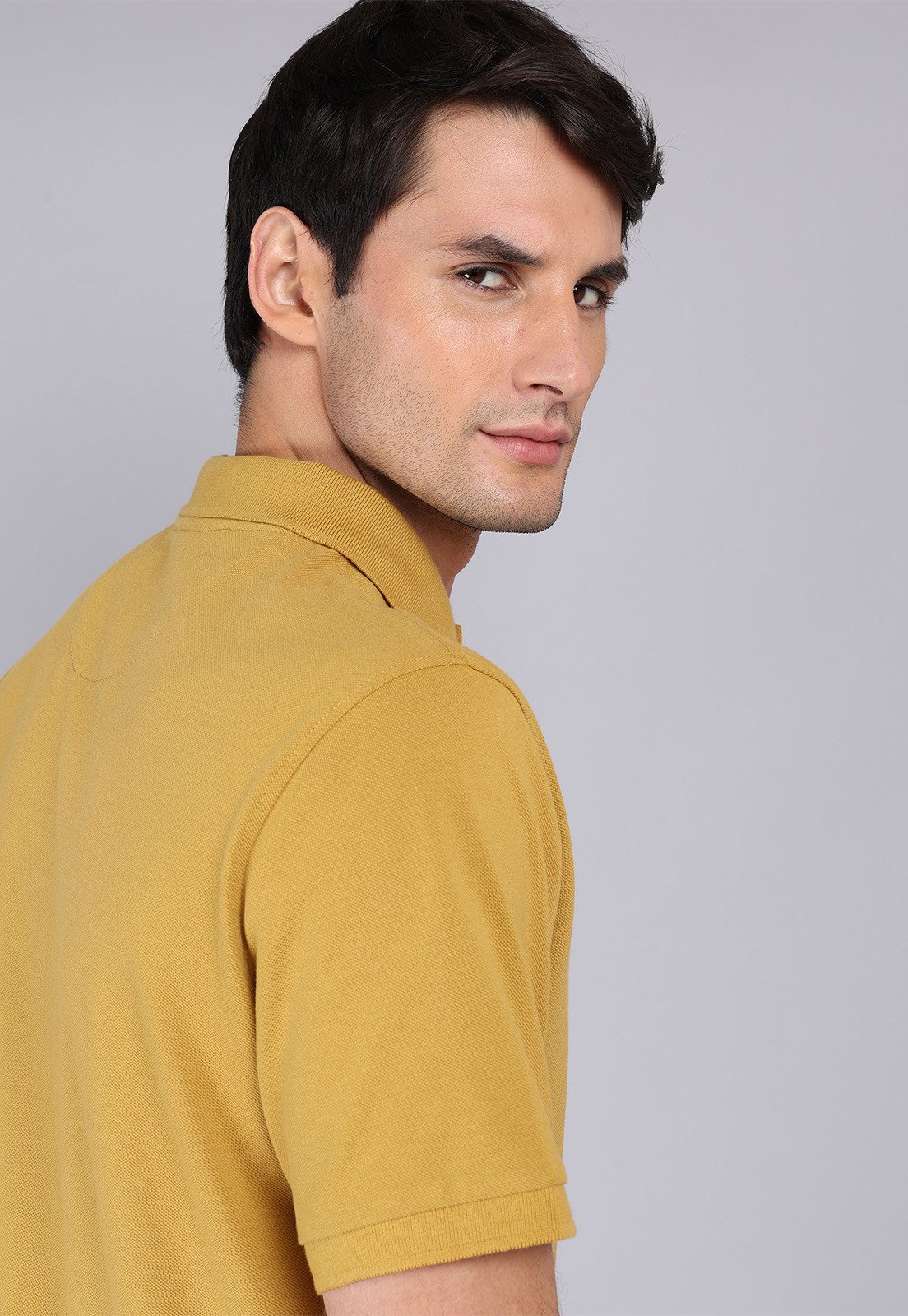 Polera Hombre Pique Manga Corta Mostaza