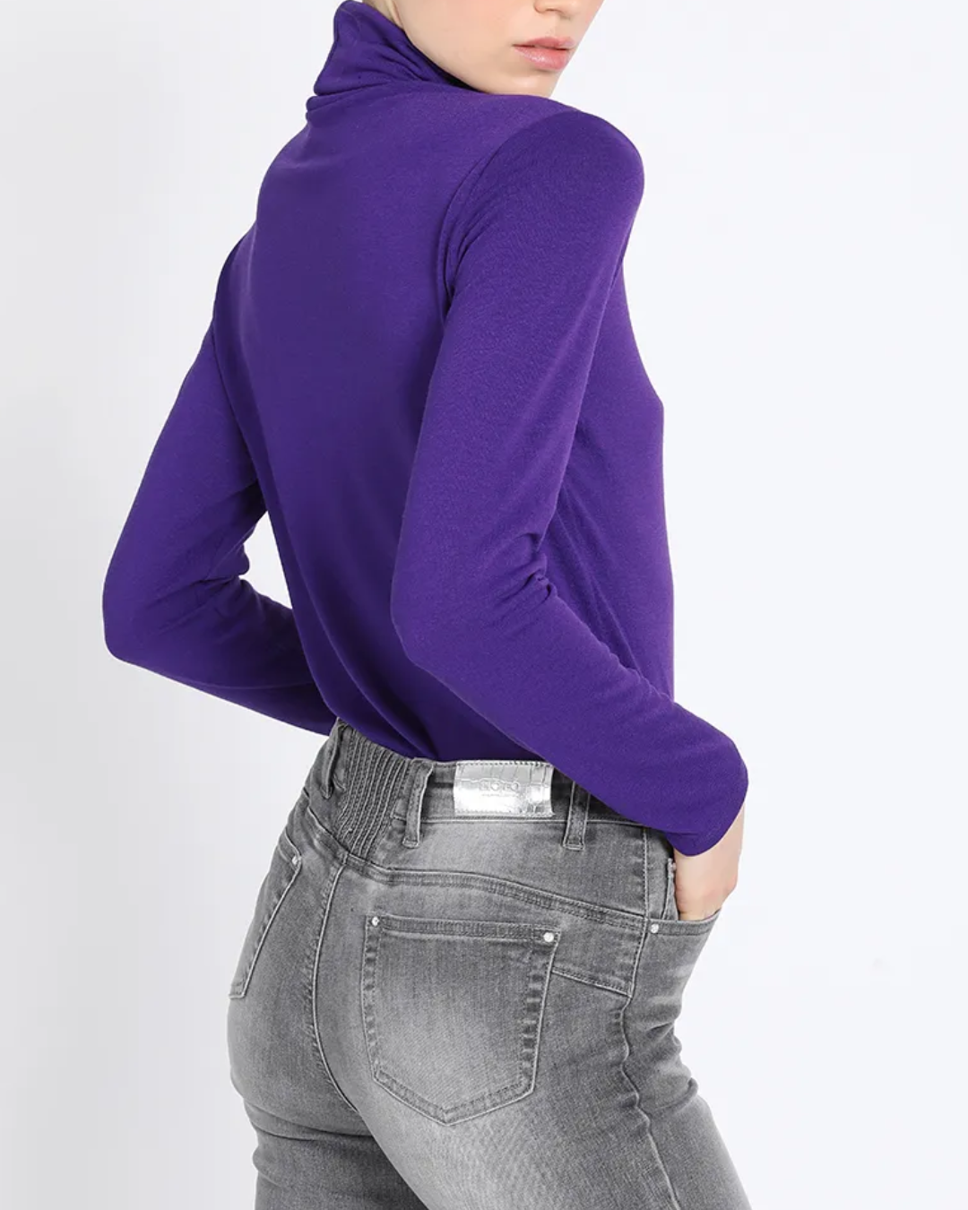 Blusa Mujer Top básico cuello subido violeta liola