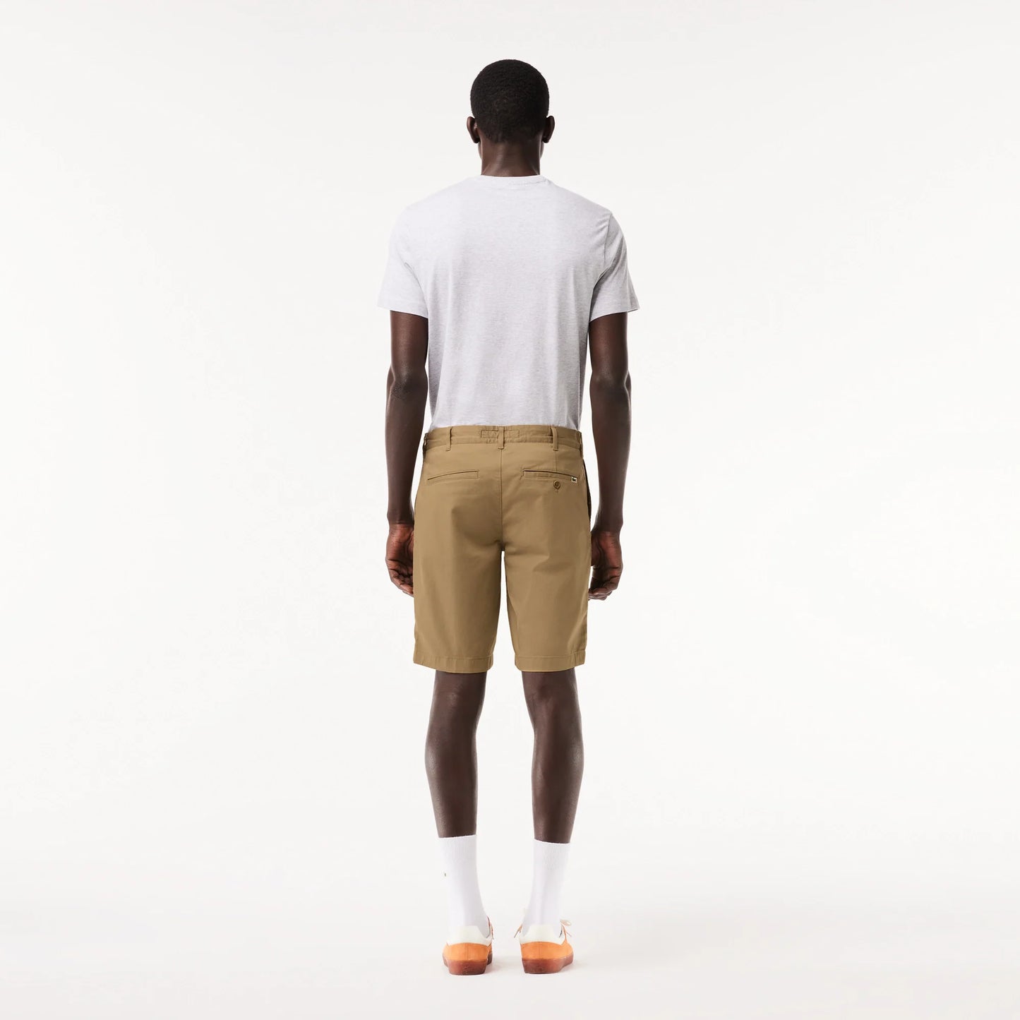 shorts-hombre-de-gabardina-elastizada-beige-