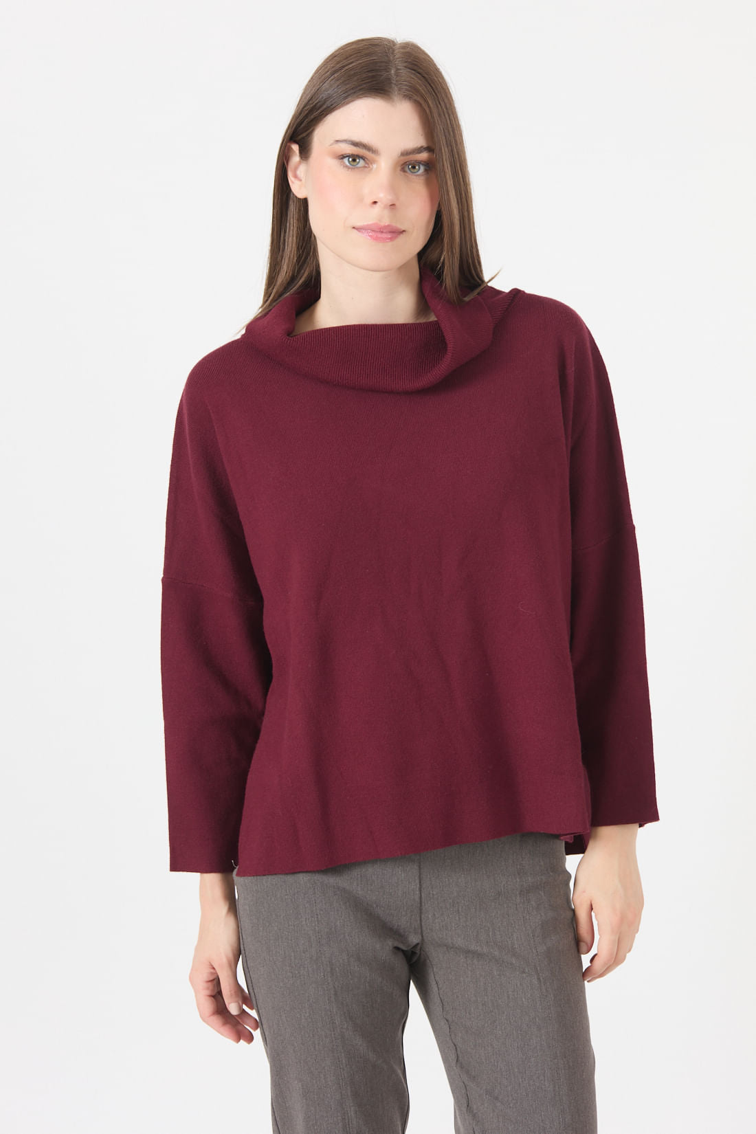 Sweater Mujer Cuello Alto Burdeo