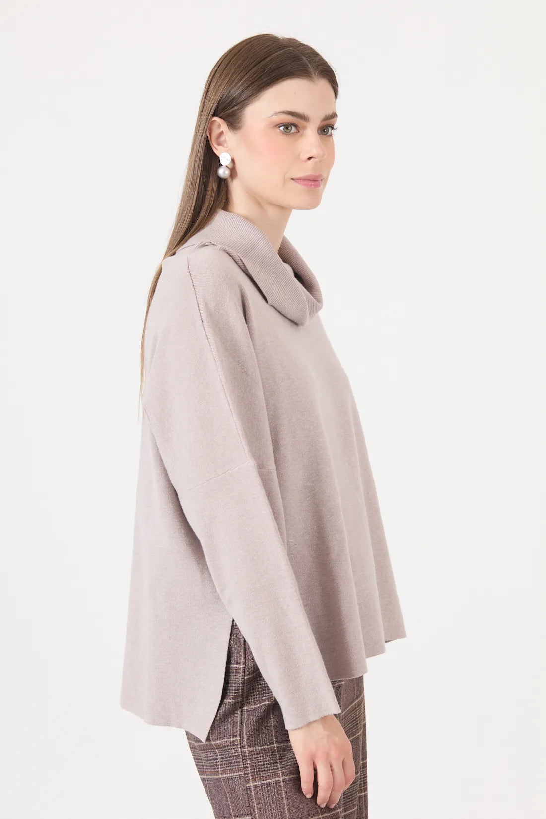 Sweater Mujer Cuello Alto Beige