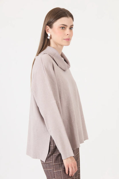 Sweater Mujer Cuello Alto Beige
