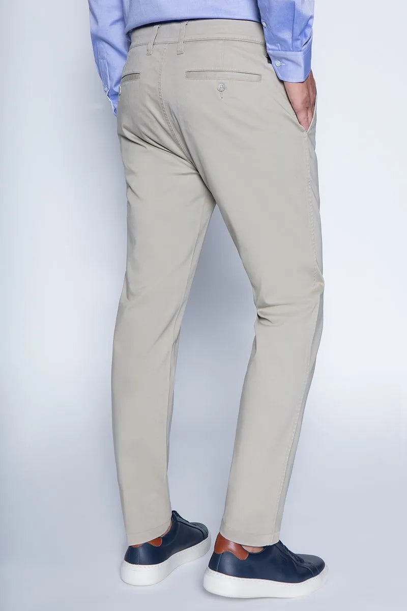 Pantalón Hombre Twill Slim Almond