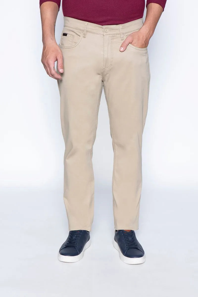 Pantalón Hombre Five Pocket Khaki