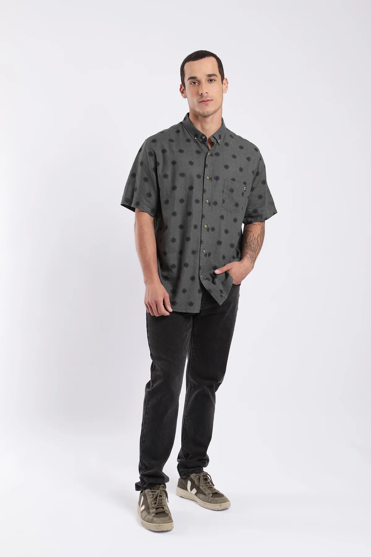 Camisa Hombre Sol Negro