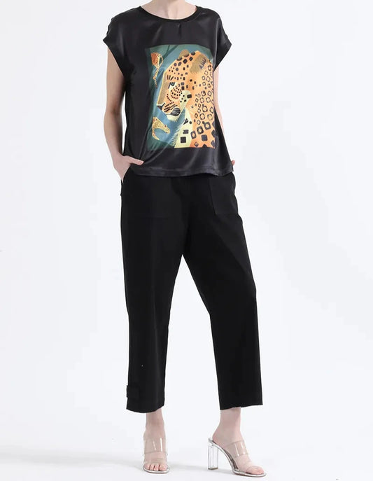 Polera Mujer Con Satin Estampado Cuadro Tigre Negro