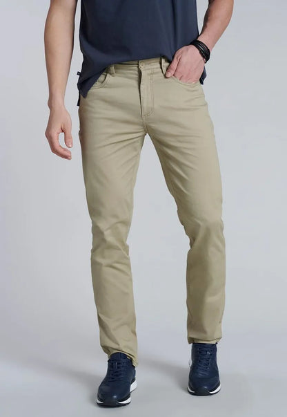 Pantalón Hombre Five Pocket Khaki