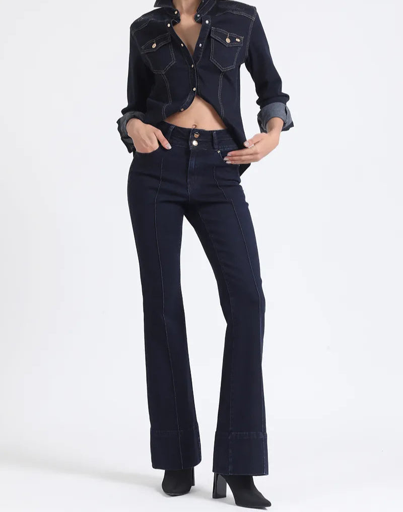 jeans-mujer-flare-tiro-medio-doble-pretina-indigo-claro