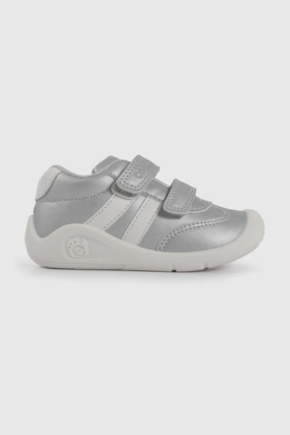 Zapatilla Niña Urbana Metalizada