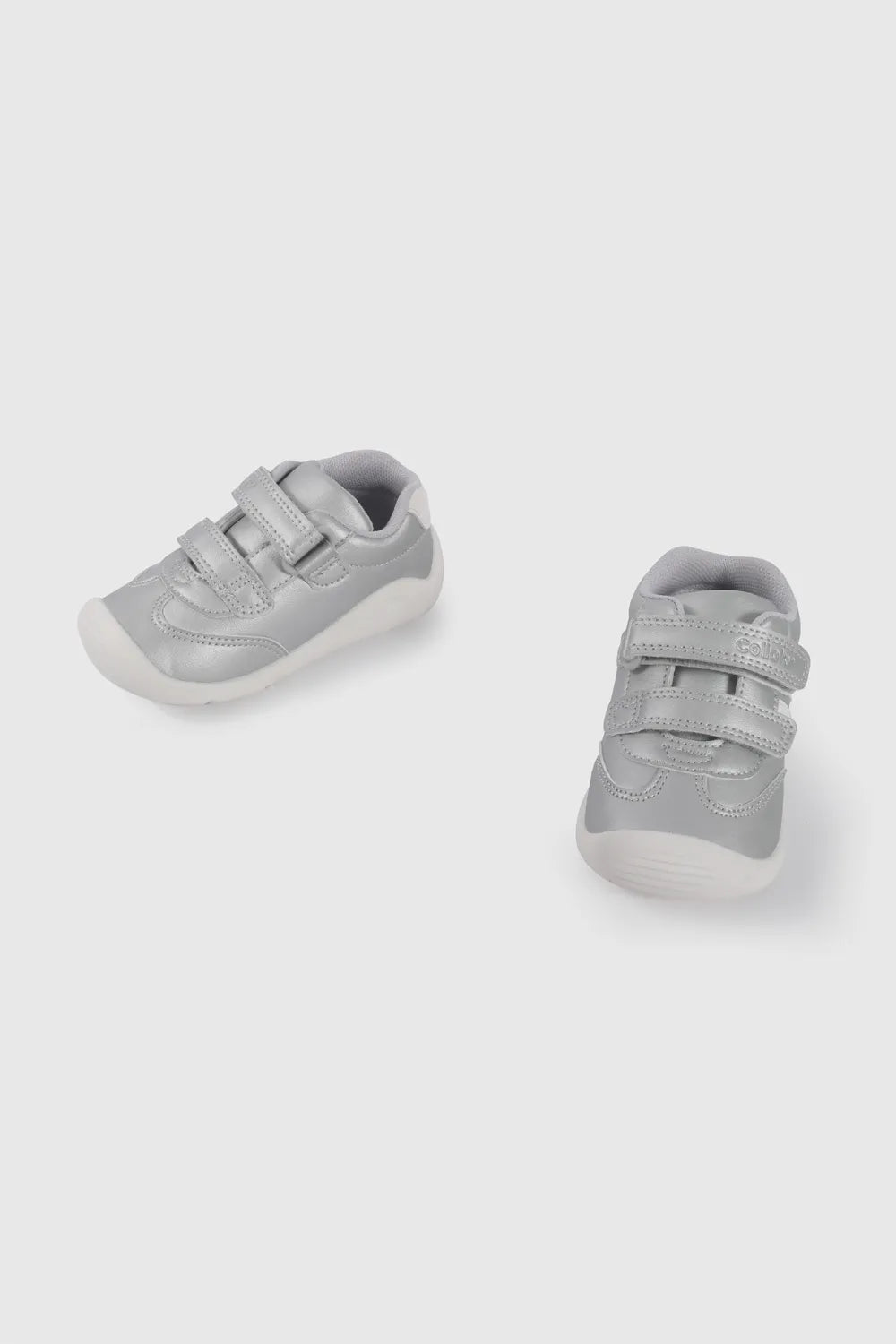 Zapatilla Niña Urbana Metalizada