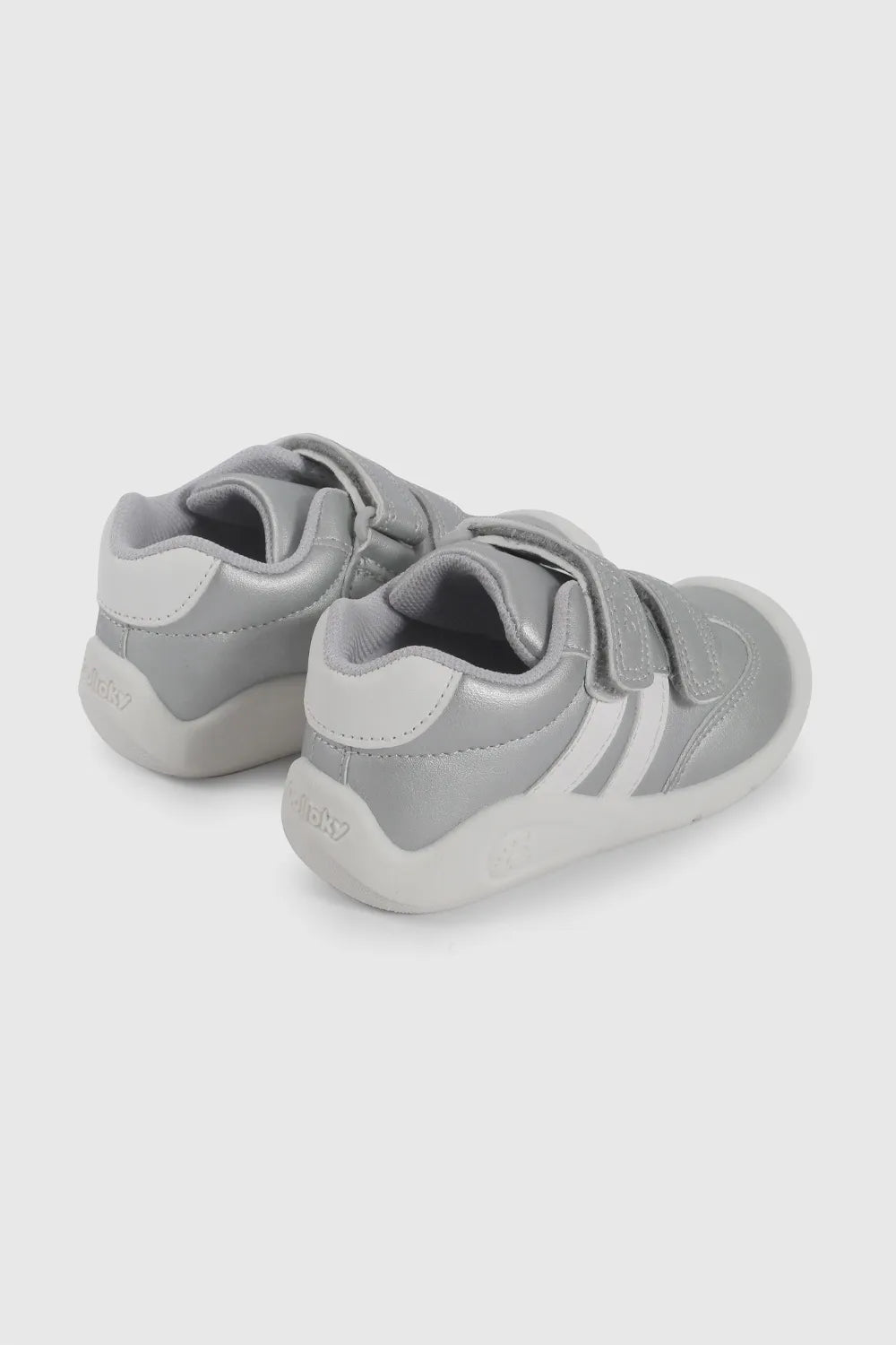 Zapatilla Niña Urbana Metalizada