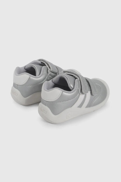 Zapatilla Niña Urbana Metalizada