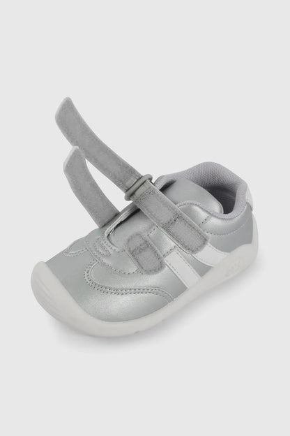 Zapatilla Niña Urbana Metalizada
