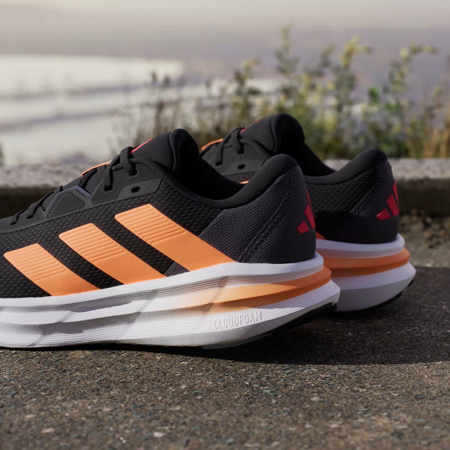Zapatilla Hombre Running Galaxy 7 Negro con Naranja