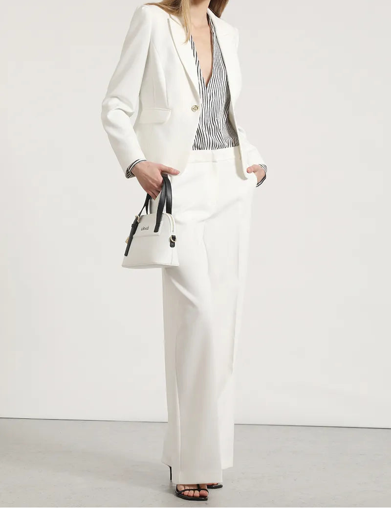 blazer-mujer-entallado-hombro-frunces-crudo