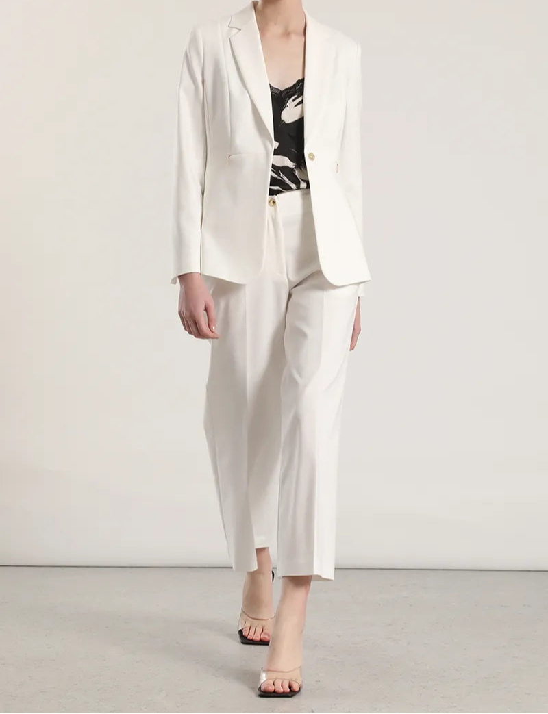 blazer-mujer-entallado-cierre-invisible-crudo