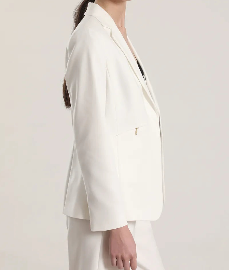 blazer-mujer-entallado-cierre-invisible-crudo