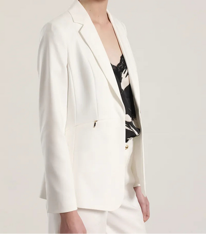 blazer-mujer-entallado-cierre-invisible-crudo
