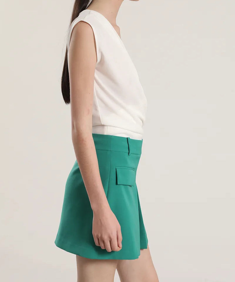 falda-short-mujer-pliegue-delantero-verde