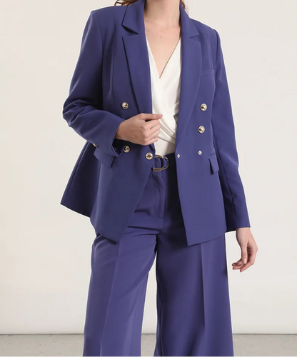 pantalon-mujer-cropped-tiro-alto-con-cinturon-arandano