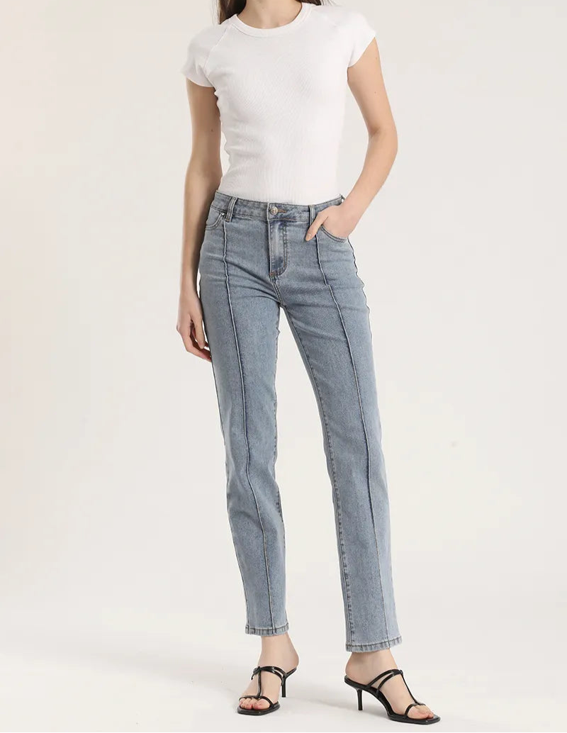 jeans-mujer-slim-tiro-medio-alforza-denim-azul