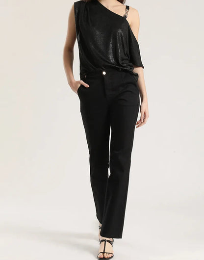 jeans-mujer-color-slim-tiro-medio-trabas-negro