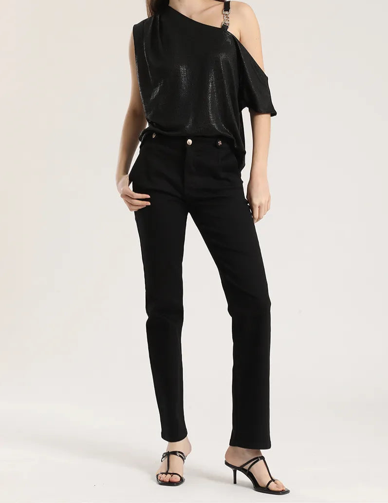 jeans-mujer-color-slim-tiro-medio-trabas-negro