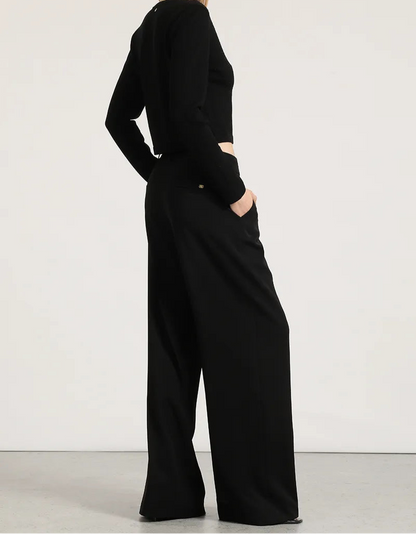 pantalon-mujer-ancho-pinzas-tiro-alto-negro