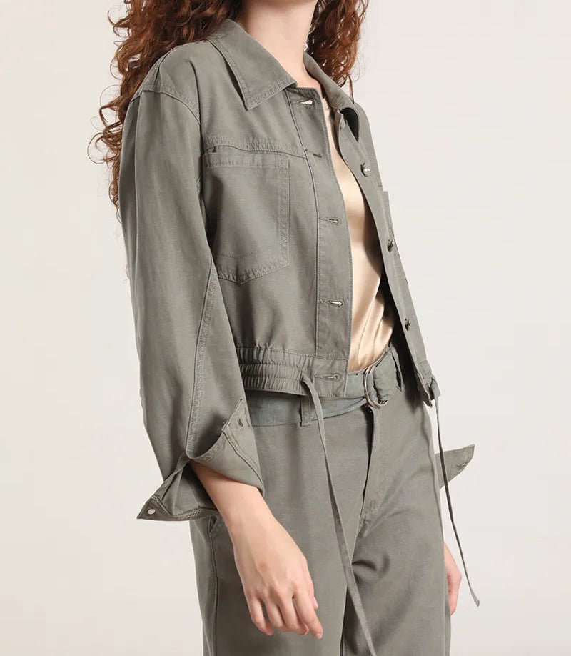 chaqueta-mujer-cazadora-con-proceso-lyocell-lino-militar