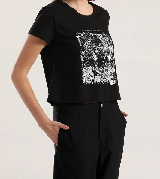 polera-mujer-algodon-spandex-estampado-animal-negro