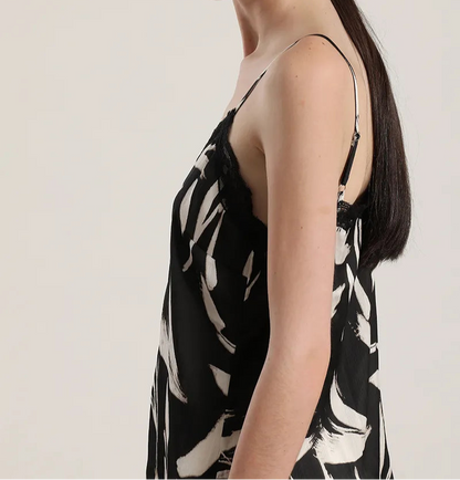 polera-mujer-top-lencero-estampado-negro