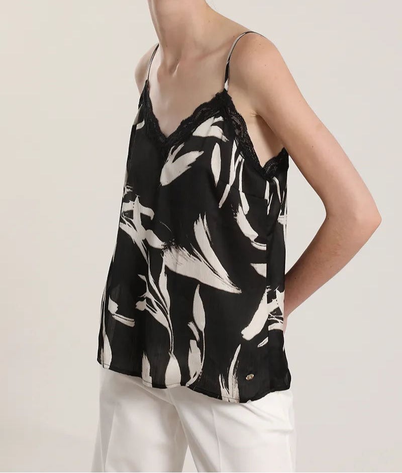 polera-mujer-top-lencero-estampado-negro