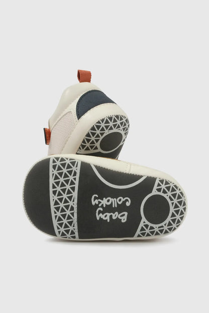 Zapatilla Bebé Niño Urbana Con Velcro Multicolor