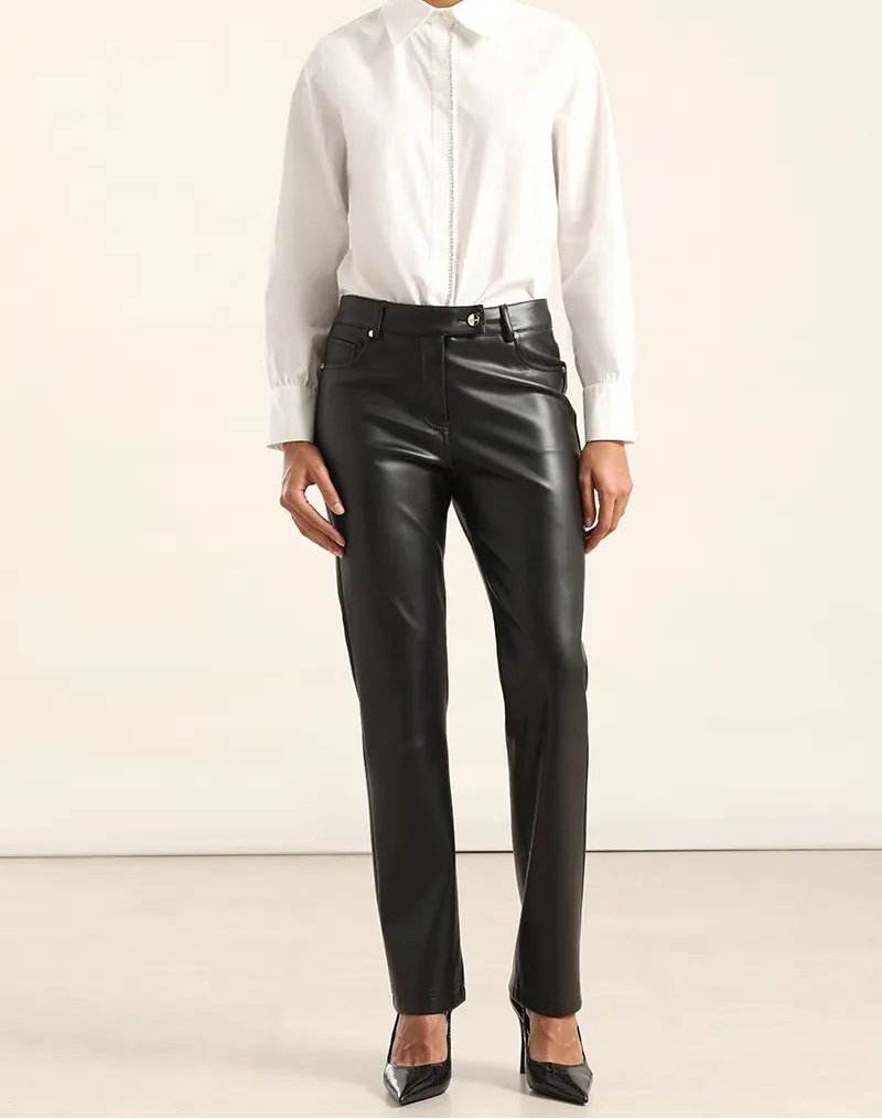 Pantalon Mujer Slim Tiro Medio Efecto Cuero Negro