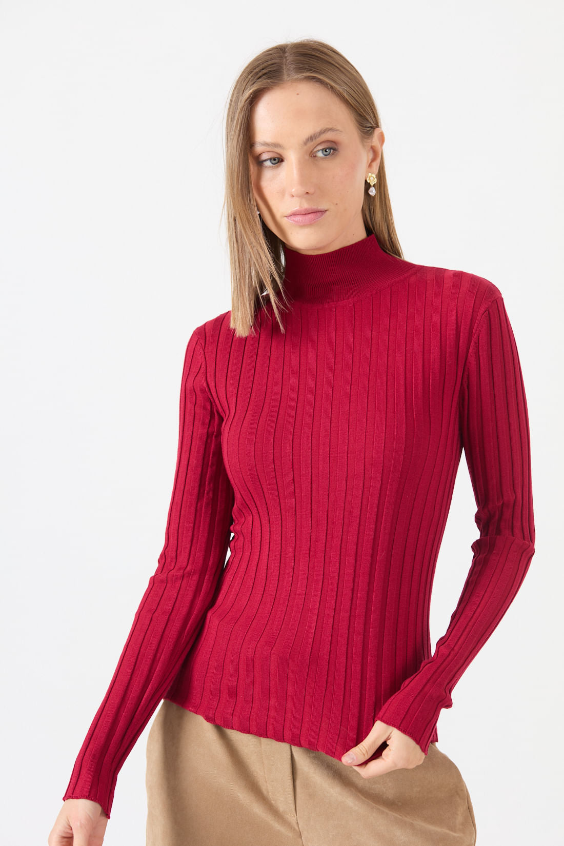 Sweater Mujer Cuello Alto Regular Rojo