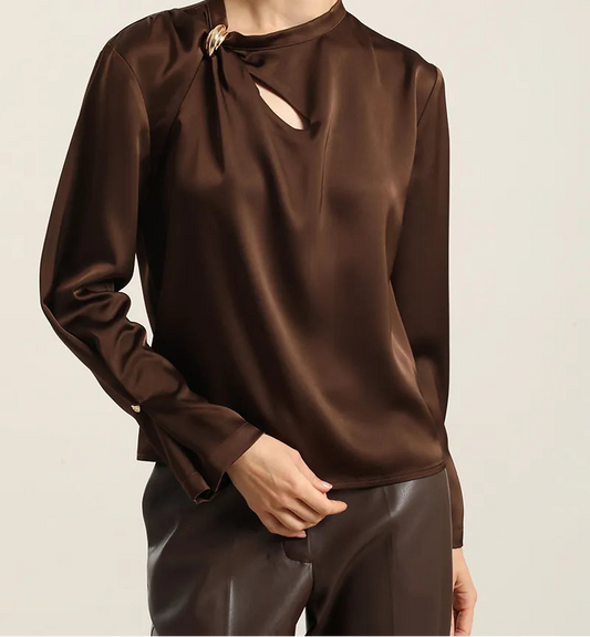 Blusa Mujer Satin Herraje Metal Chocolate