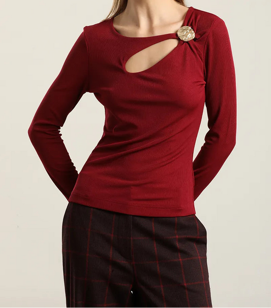 Top Mujer Herraje Metal Cut Out Burdeo