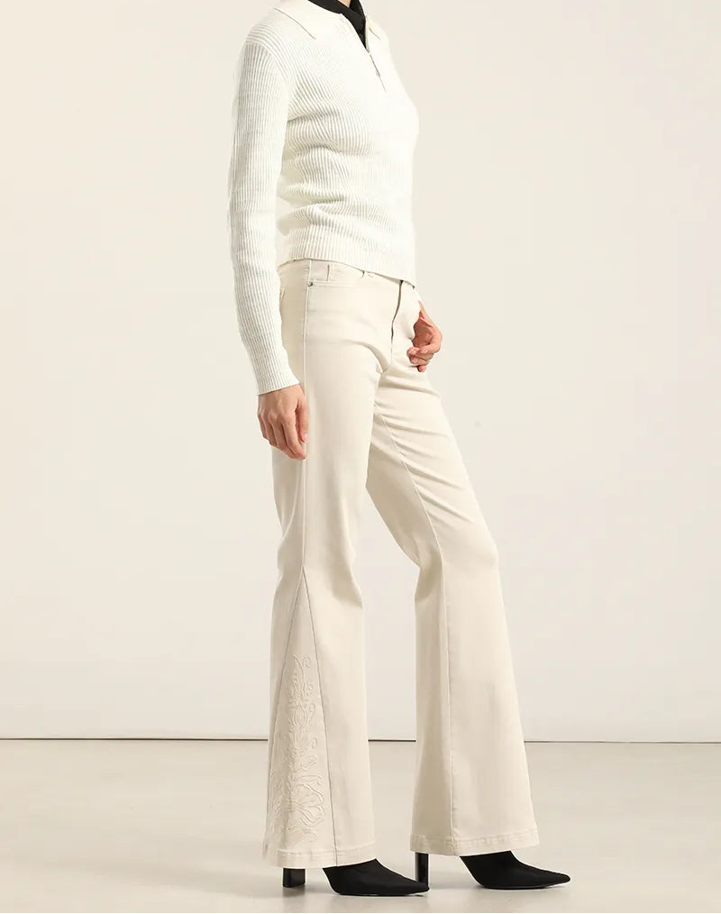 Jeans Mujer Color Flare Bordado Masilla