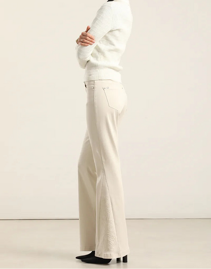 Jeans Mujer Color Flare Bordado Masilla