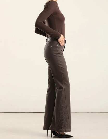 Jeans Mujer Color Flare Bordado Chocolate